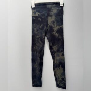 Lululemon Leggings Size 4 Like - New